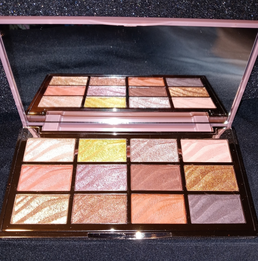 Eyeshadow Palette